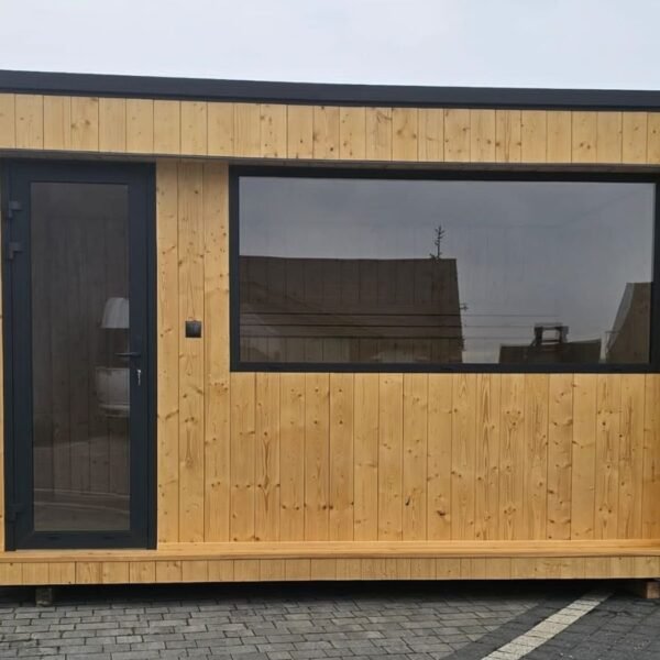 Sauna modulable de 10 m² avec espace de repos,